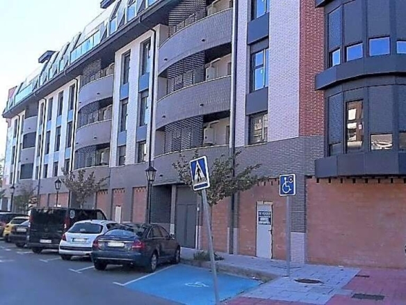 Imagen 3 de OPORTUNIDAD Gran local en el centro de Colindres