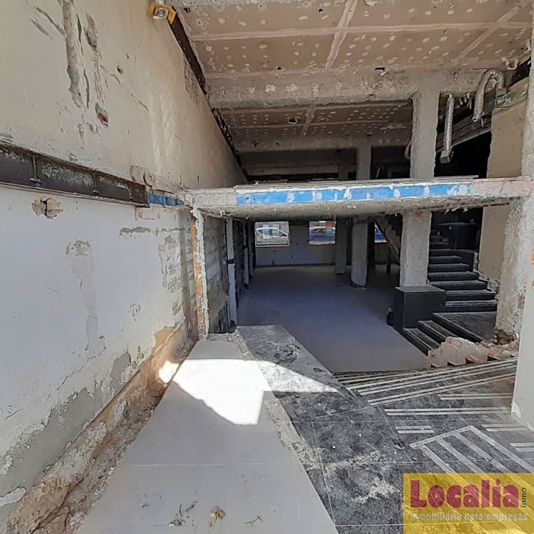 Imagen 2 de Alquiler de local frente a la Bahía de Santander