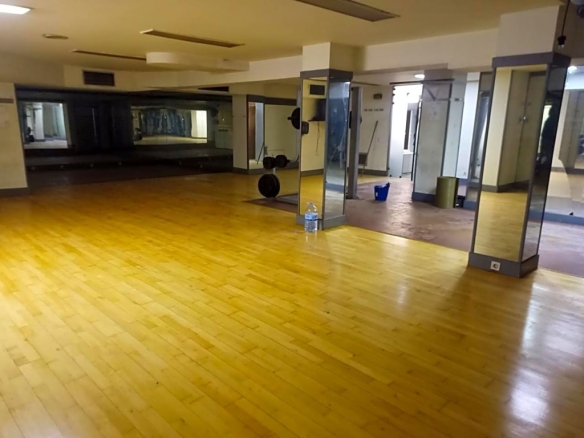 Imagen 2 de Local de 1600m² junto al centro de Santander