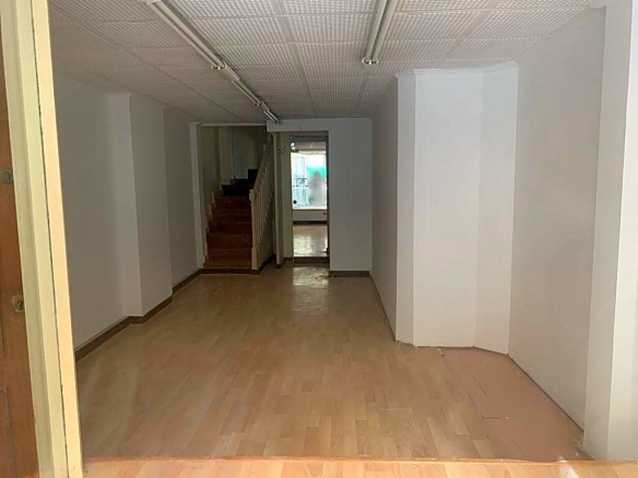 Imagen 2 de Local comercial a pie de calle en centro Santander