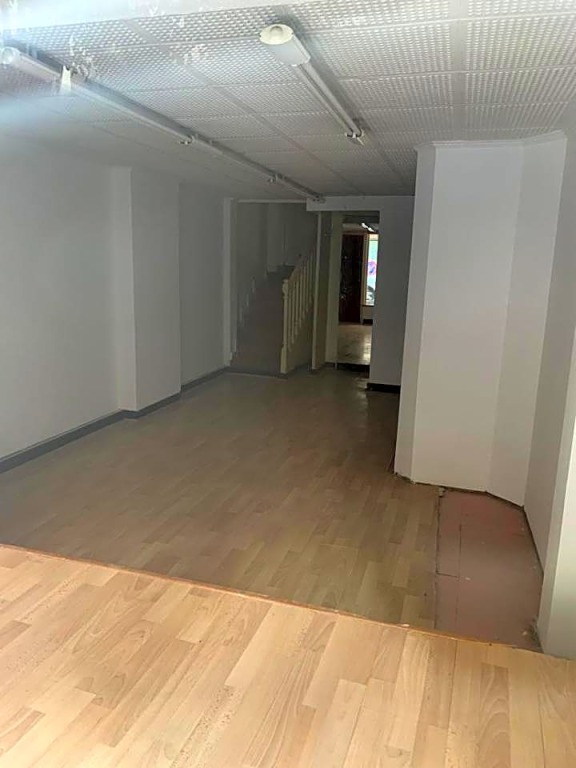 Imagen 3 de Local comercial a pie de calle en centro Santander Imagen 3 de Local comercial a pie de calle en centro Santander