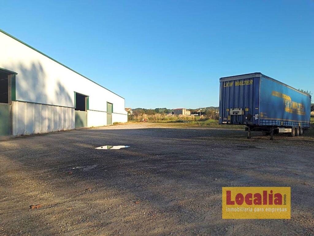 Imagen 2 de Solar con +3500m² videovigilado en Polanco Imagen 2 de Solar con +3500m² videovigilado en Polanco