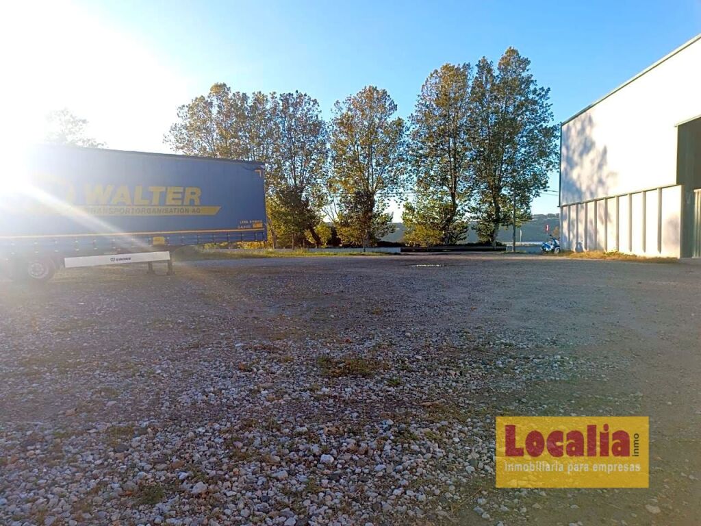 Imagen 4 de Solar con +3500m² videovigilado en Polanco Imagen 4 de Solar con +3500m² videovigilado en Polanco