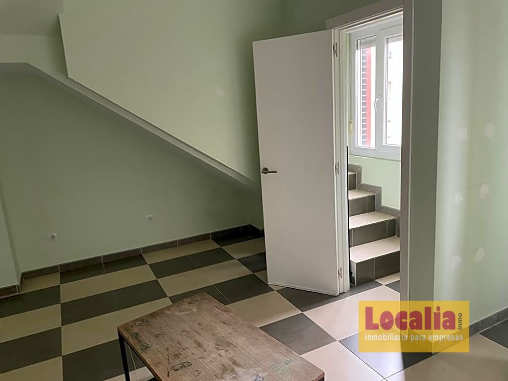 Imagen 3 de Oficina en edificio profesional en Torrelavega Imagen 3 de Oficina en edificio profesional en Torrelavega