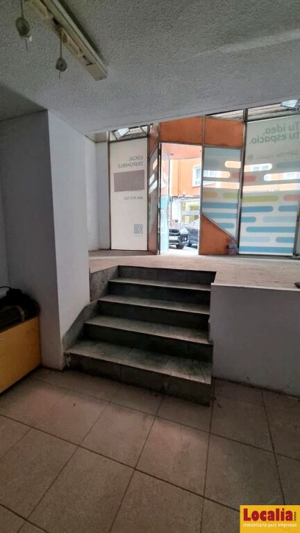 Imagen 4 de Amplio Local comercial en Santander