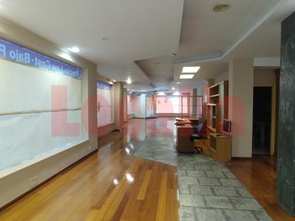 Imagen 1 de Local impecable en zona General Dávila