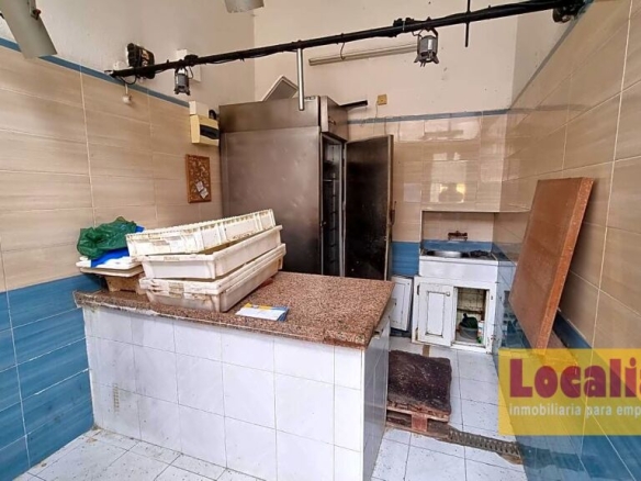 Imagen 3 de Local de pescadería reconocido en Santander