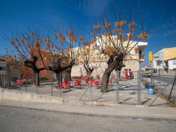 Imagen 2 de Excelente terreno urbano a tres calles