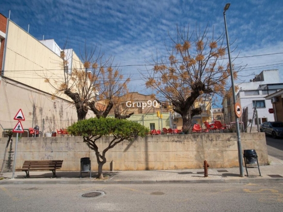 Imagen 3 de Excelente terreno urbano a tres calles