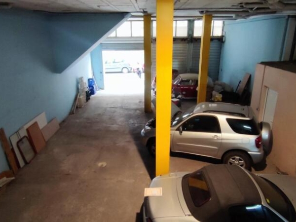 Imagen 2 de LOCAL COMERCIAL EN PLAZA CATALUÑA