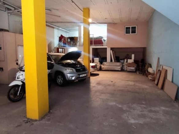 Imagen 3 de LOCAL COMERCIAL EN PLAZA CATALUÑA