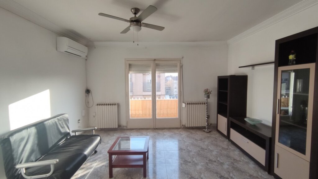 Imagen 3 de ATENTOS INVERSORES A ESTA VIVIENDA Imagen 3 de ATENTOS INVERSORES A ESTA VIVIENDA