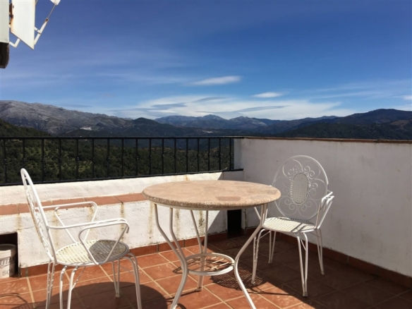 Imagen 4 de Casa de pueblo en Venta en Benalauria Málaga
