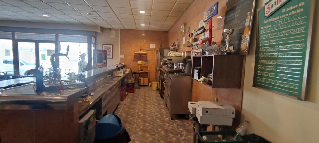 Imagen 2 de NEGOCIO DE RESTAURANTE CON VIVIENDA Y SOLAR EN BALSARENY