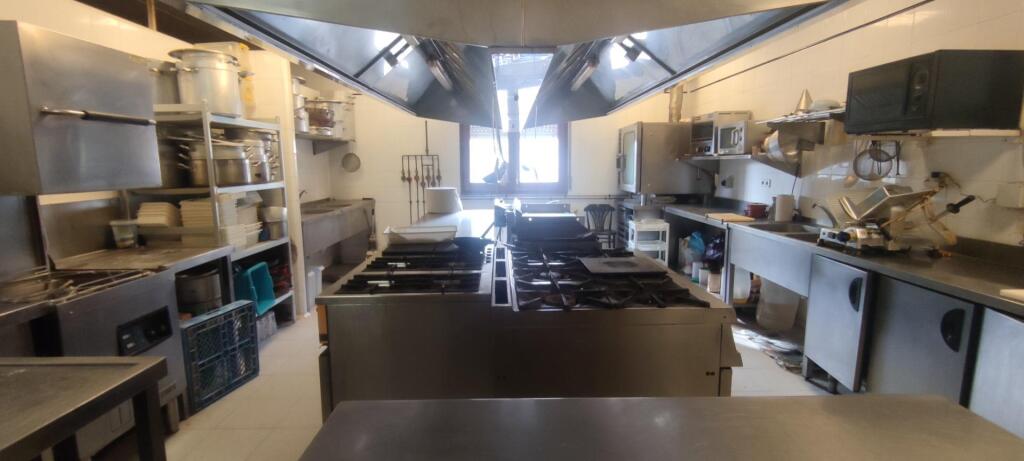 Imagen 3 de NEGOCIO DE RESTAURANTE CON VIVIENDA Y SOLAR EN BALSARENY