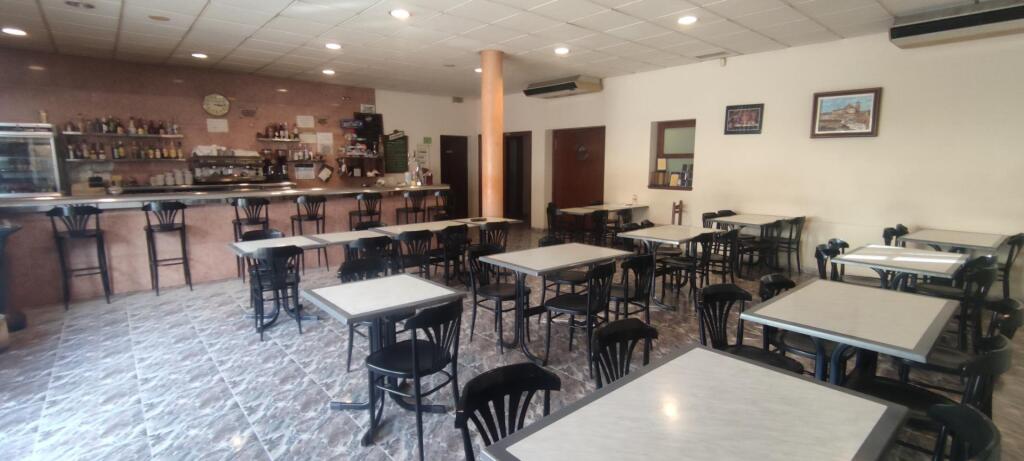 Imagen 1 de NEGOCIO DE RESTAURANTE CON VIVIENDA Y SOLAR EN BALSARENY