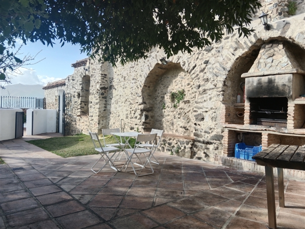 Imagen 2 de Casa de campo-Masía en Venta en Jubrique Málaga