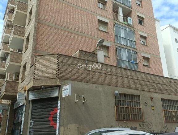 Imagen 3 de AMPLIO LOCAL COMERCIAL A PIE DE CALLE EN DRA CASTELLS