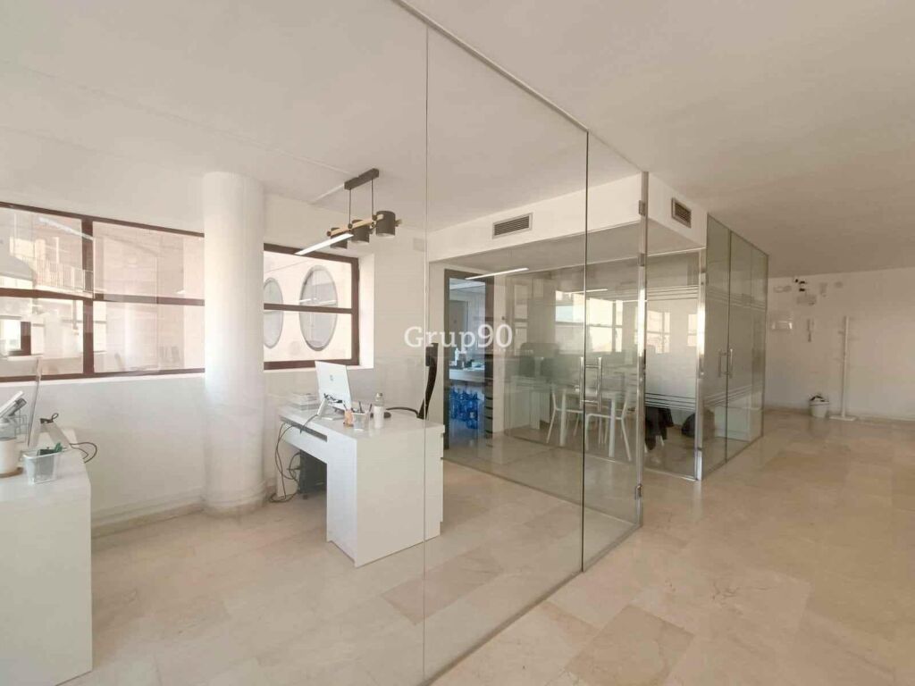 Imagen 4 de ¡Tu nueva oficina en la zona de negocios de Lleida te está esperando! Imagen 4 de ¡Tu nueva oficina en la zona de negocios de Lleida te está esperando!