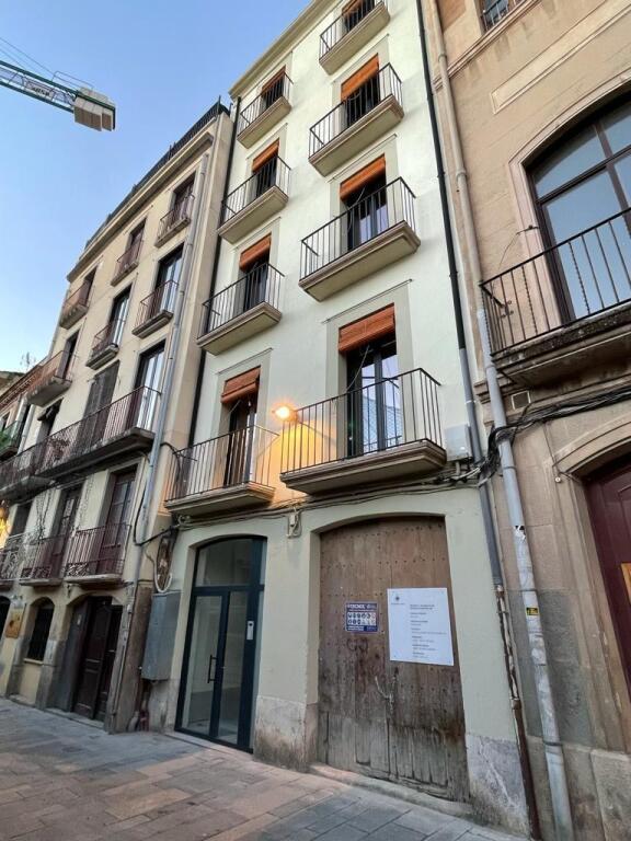 Imagen 1 de EDIFICIO COMPLETO EN VENTA EN REUS CENTRO. ESPECIAL INVERSORES