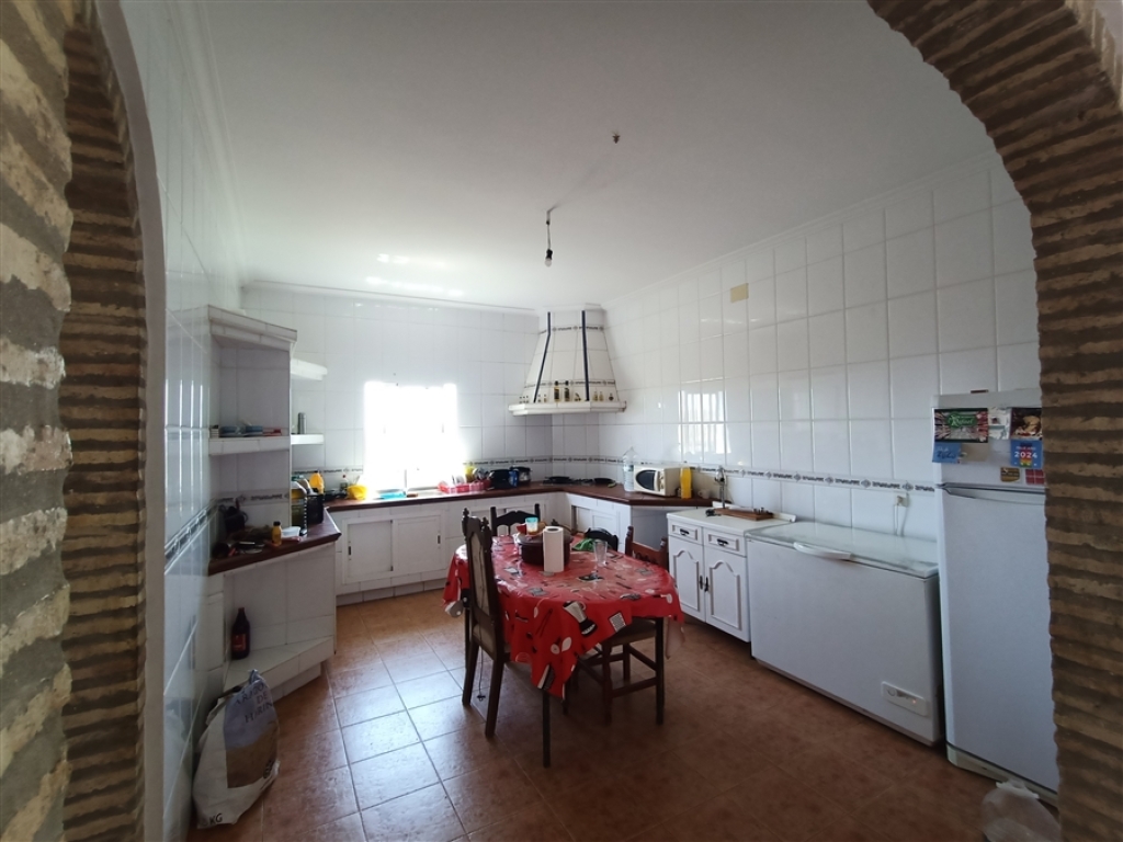 Imagen 4 de Casa de campo-Masía en Venta en Montellano Sevilla