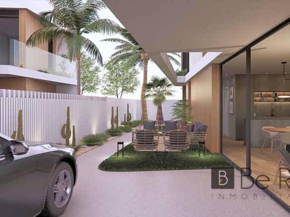 EN LA TORRE DE LA HORADADA (ALICANTE).