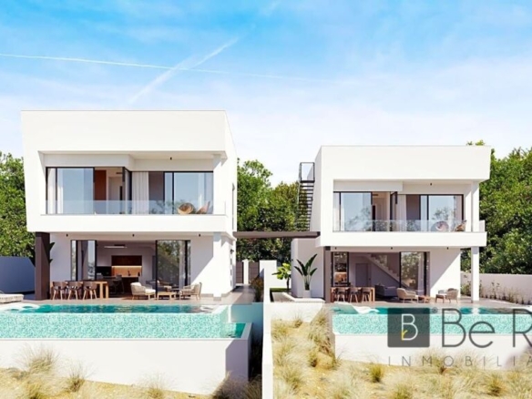 SOLÁRIUM Y PISCINA EN PINAR DE CAMPOVERDE (ALICANTE)