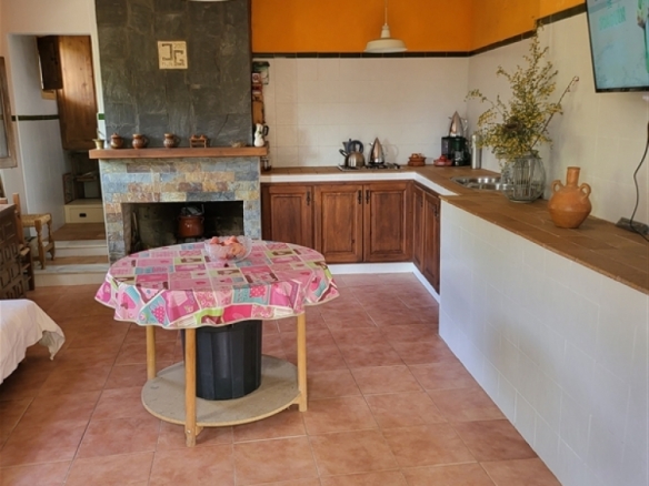 Imagen 2 de Casa de campo-Masía en Venta en Benarraba Málaga