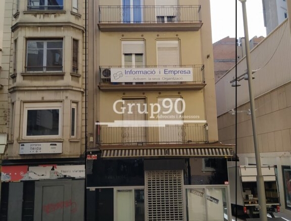 Imagen 2 de ATENCIÓN INVERSORES!! EDIFICIO EN EL  EIX COMERCIAL