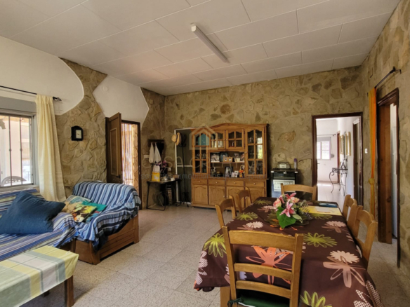 Imagen 2 de Casa-Chalet en Venta en Simat De La Valldigna Valencia