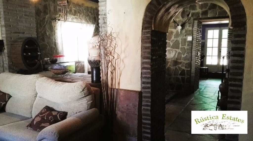 Imagen 1 de Casa de pueblo en Venta en Jimena De La Frontera Cádiz