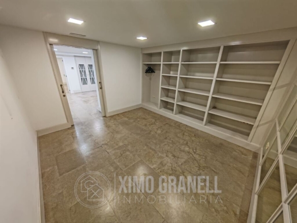 Imagen 2 de Local comercial en Venta en Vall D Uxo