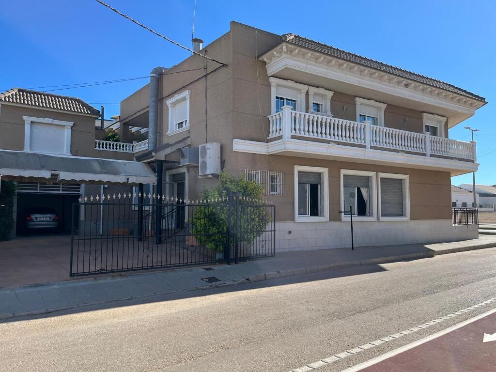 Imagen 3 de Casa y restaurante en venta en Benejuzar