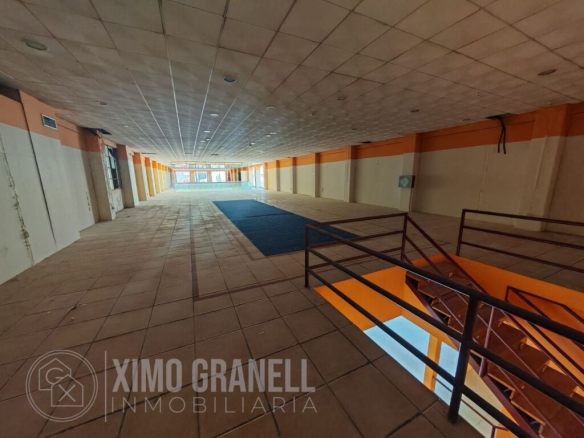 Imagen 2 de Local comercial en Alquiler en Vall D Uxo