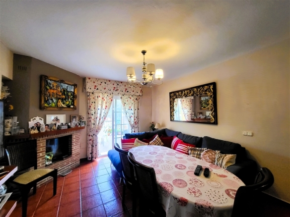 Imagen 3 de Edificio Viviendas en Venta en Benahavis Málaga