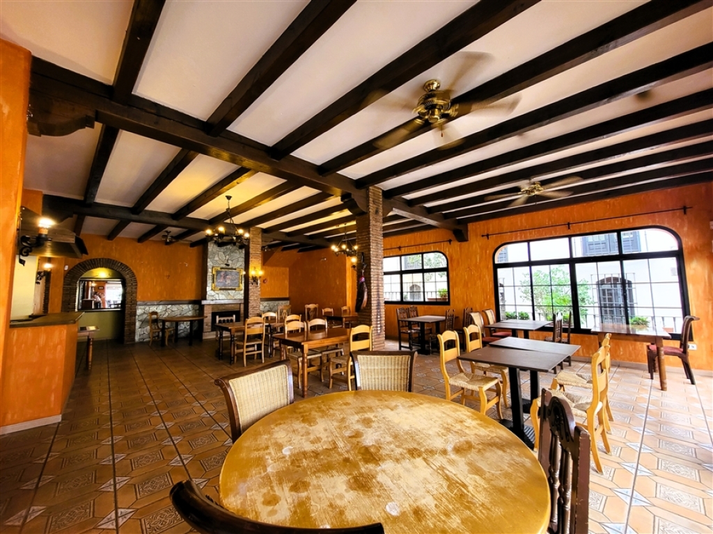 Imagen 4 de Edificio Viviendas en Venta en Benahavis Málaga Imagen 4 de Edificio Viviendas en Venta en Benahavis Málaga