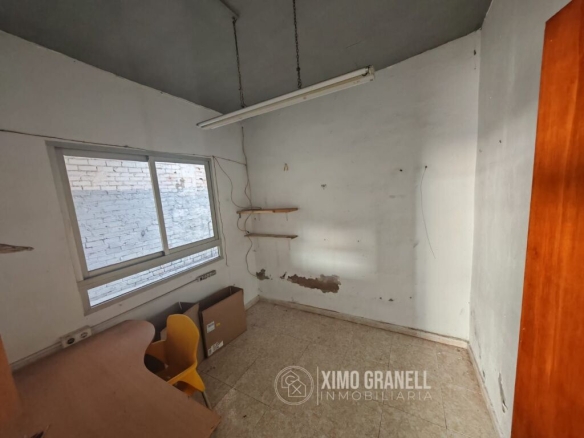 Imagen 2 de Local comercial en Venta en Vall D Uxo