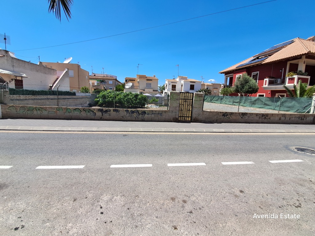 Imagen 2 de Solar urbano en Venta en Torrevieja Alicante Imagen 2 de Solar urbano en Venta en Torrevieja Alicante