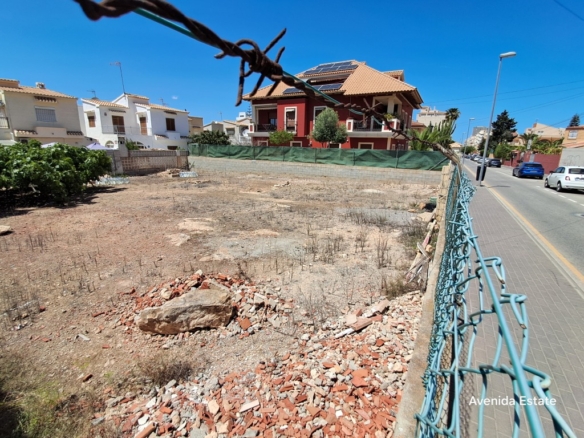 Imagen 3 de Solar urbano en Venta en Torrevieja Alicante