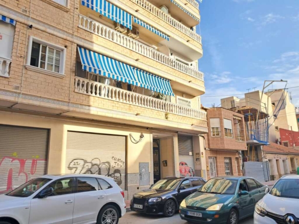 Imagen 2 de Parking coche en Venta en Torrevieja Alicante
