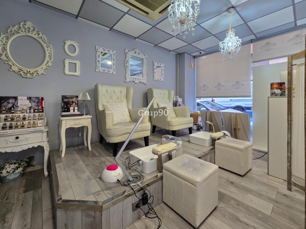 Imagen 2 de ¡Oportunidad de Traspaso de Centro de Estética en Lleida! Imagen 2 de ¡Oportunidad de Traspaso de Centro de Estética en Lleida!