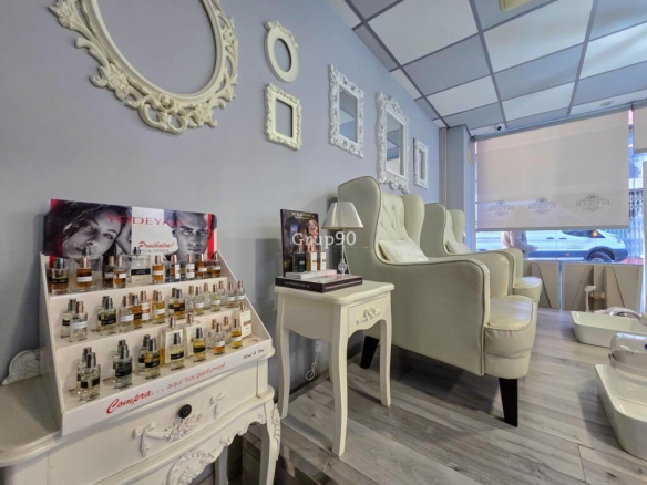 Imagen 4 de ¡Oportunidad de Traspaso de Centro de Estética en Lleida!