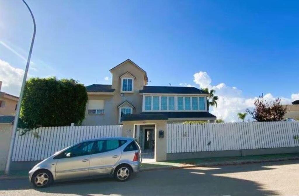 Imagen 2 de Extraordinario Chalet