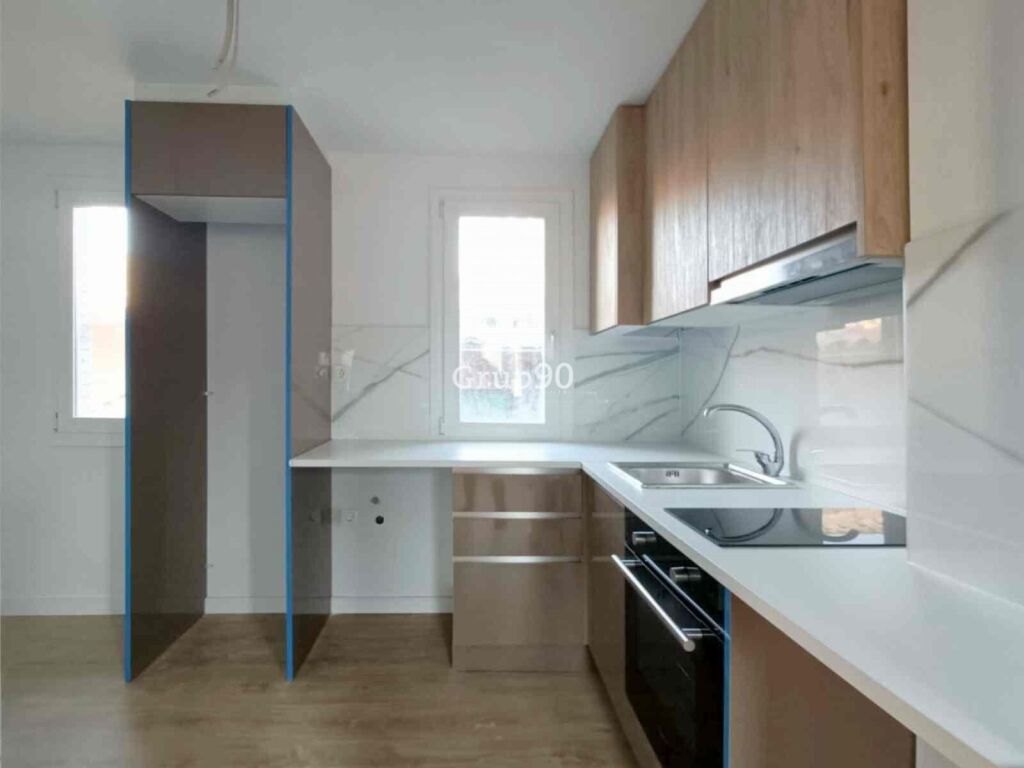 Imagen 1 de ¡Oportunidad en La Mariola! Apartamento reformado– Ideal como vivienda como para invertir