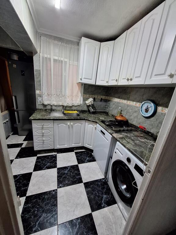 Imagen 1 de ENTRESUELO PARA ENTRAR A VIVIR