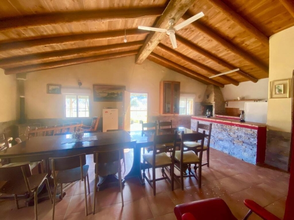 Imagen 4 de Encantadora casa de campo en Caseres