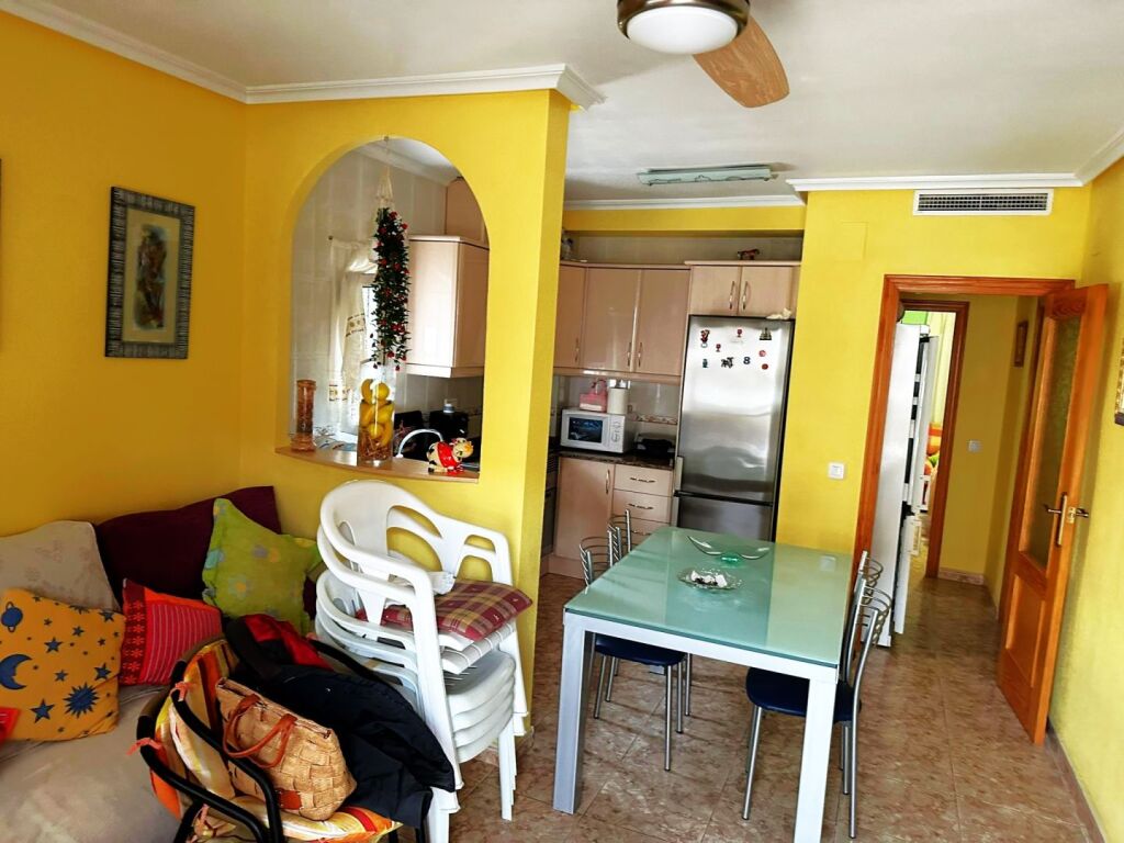 de 70m2 con 2 dormitorios y 1 baño