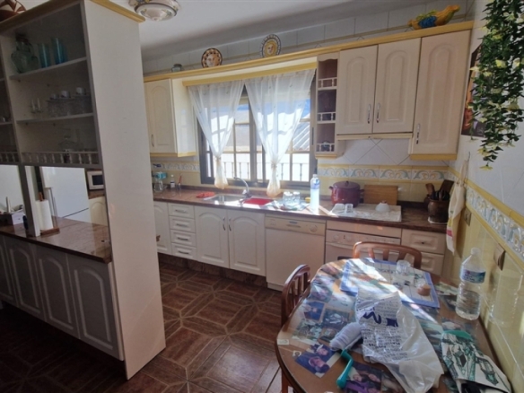 Imagen 2 de Casa de pueblo en Venta en Jubrique Málaga