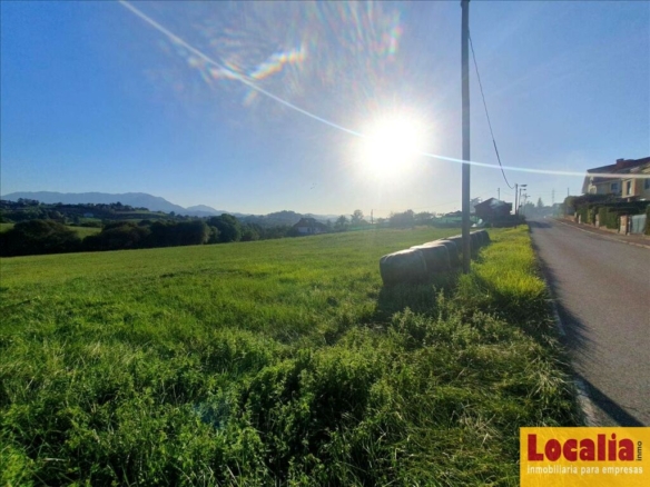 Imagen 2 de Venta de 11 suelos urbanizables en Oviedo