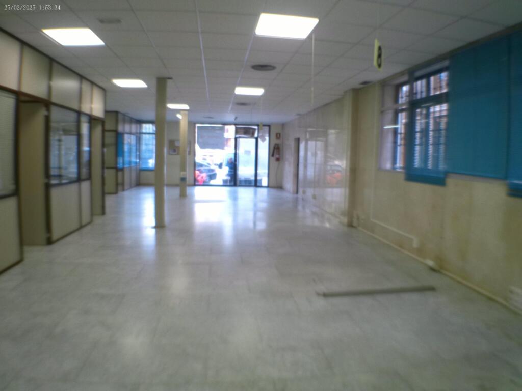 Imagen 2 de LOCAL COMERCIAL CENTRO LLIRIA Imagen 2 de LOCAL COMERCIAL CENTRO LLIRIA